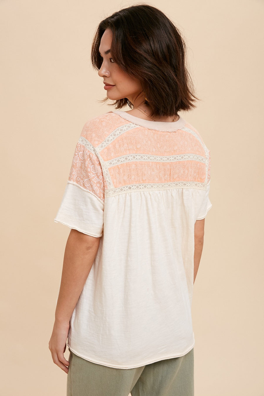 Contrast Shoulder Henley Tee- Apricot