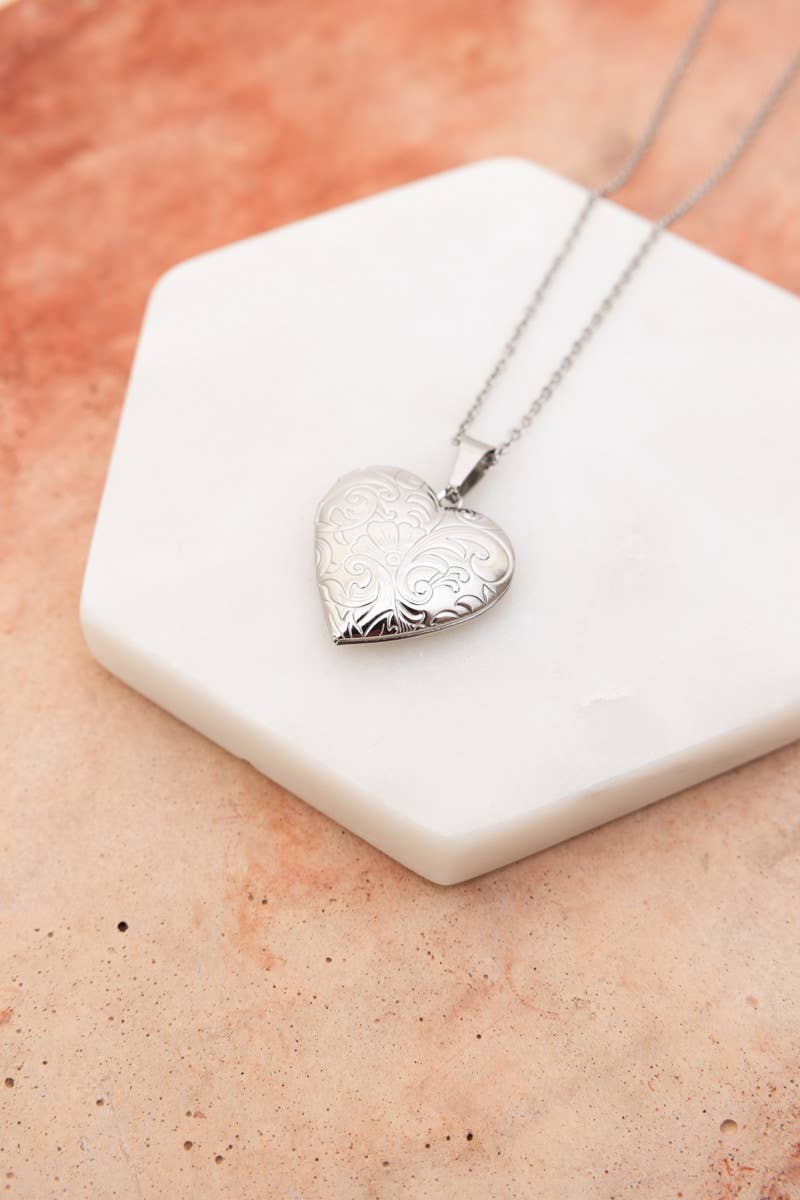 Love Me Heart Locket Necklace - Silver