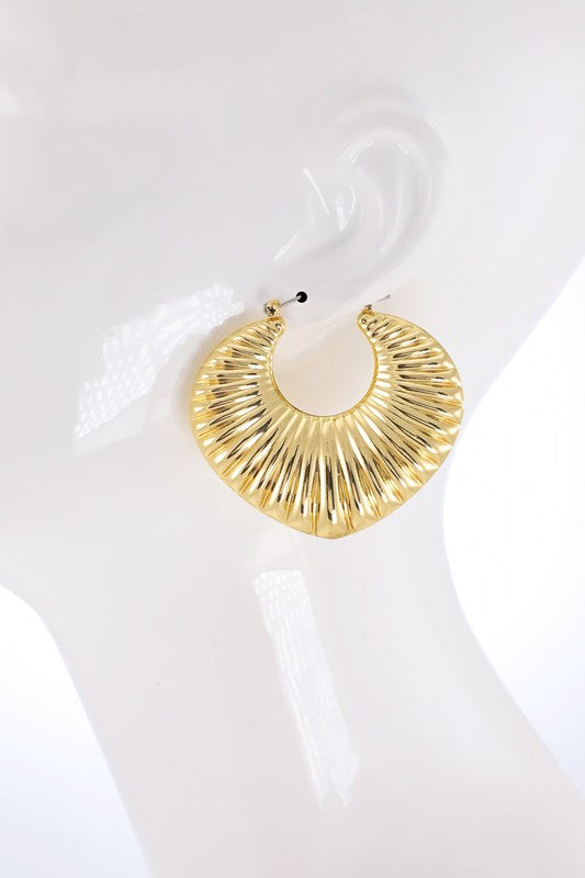 Shell-Shaped Textured Earrings