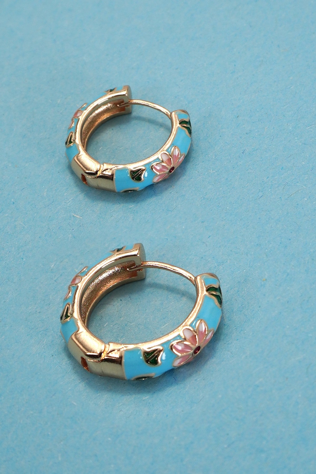 Vintage Cloisonne Enamel Floral Hoop Earrings