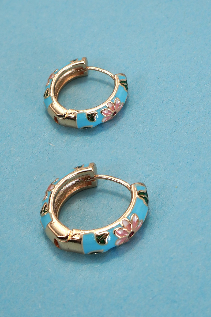 Vintage Cloisonne Enamel Floral Hoop Earrings