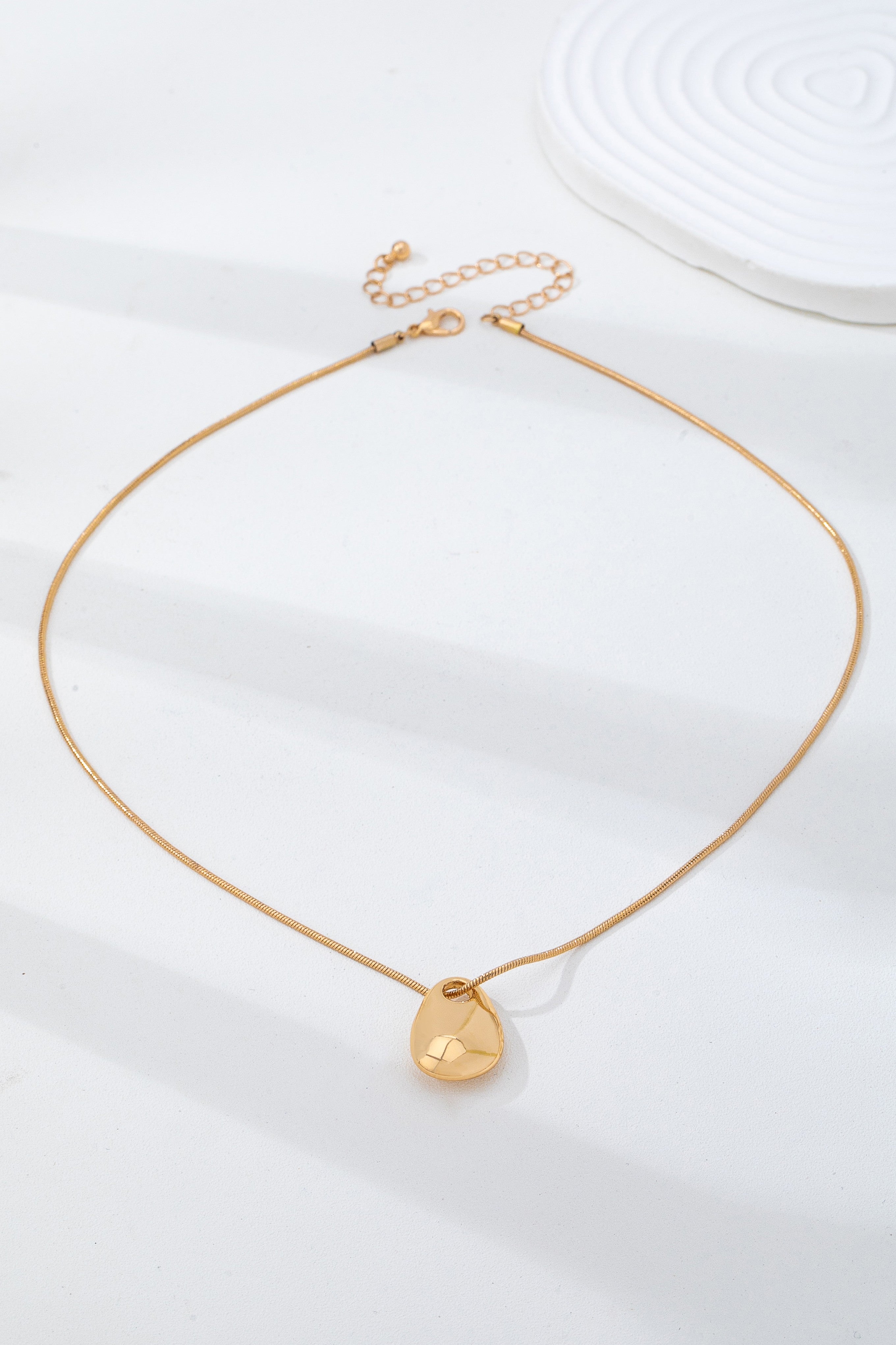 Sculptural Teardrop Pendant Necklace