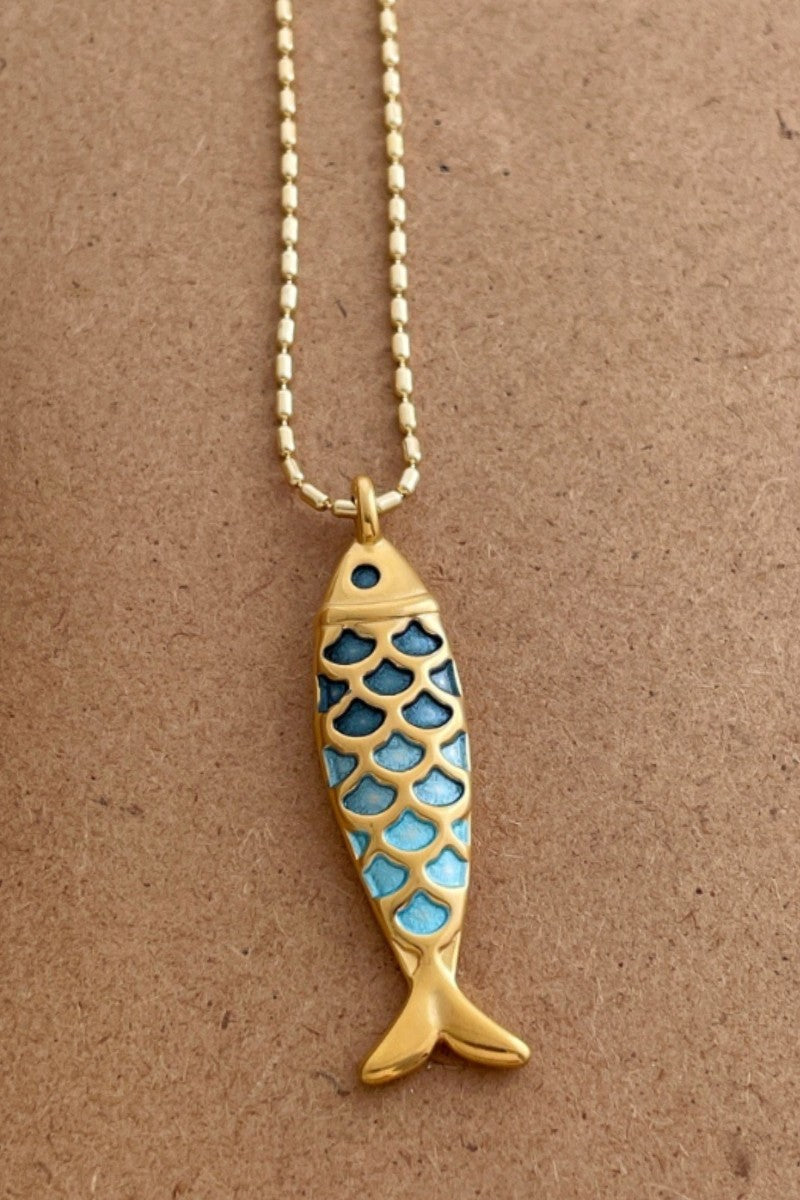 Gradient Fish Pendant Necklace