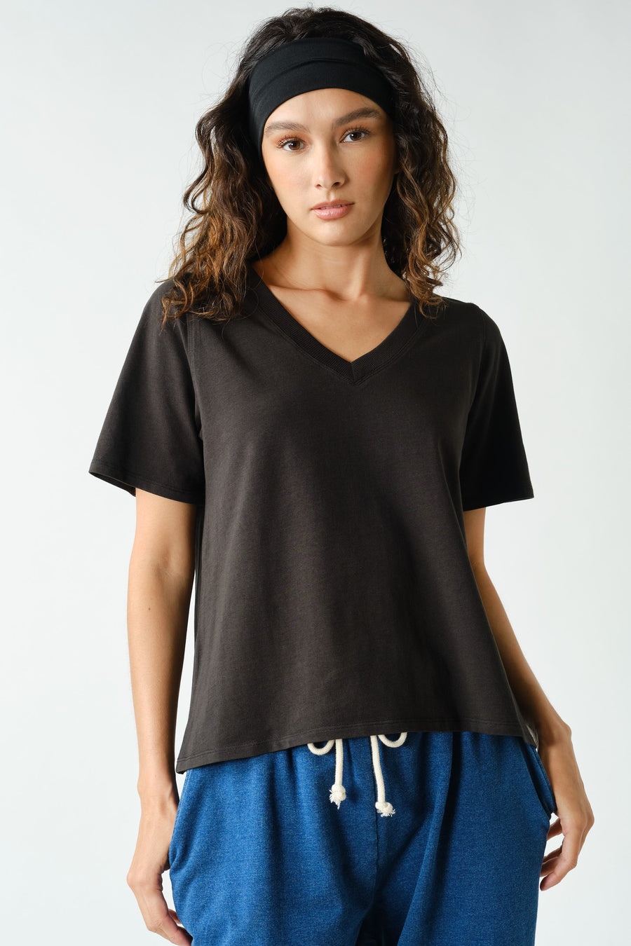 V-Neck Tee -Black