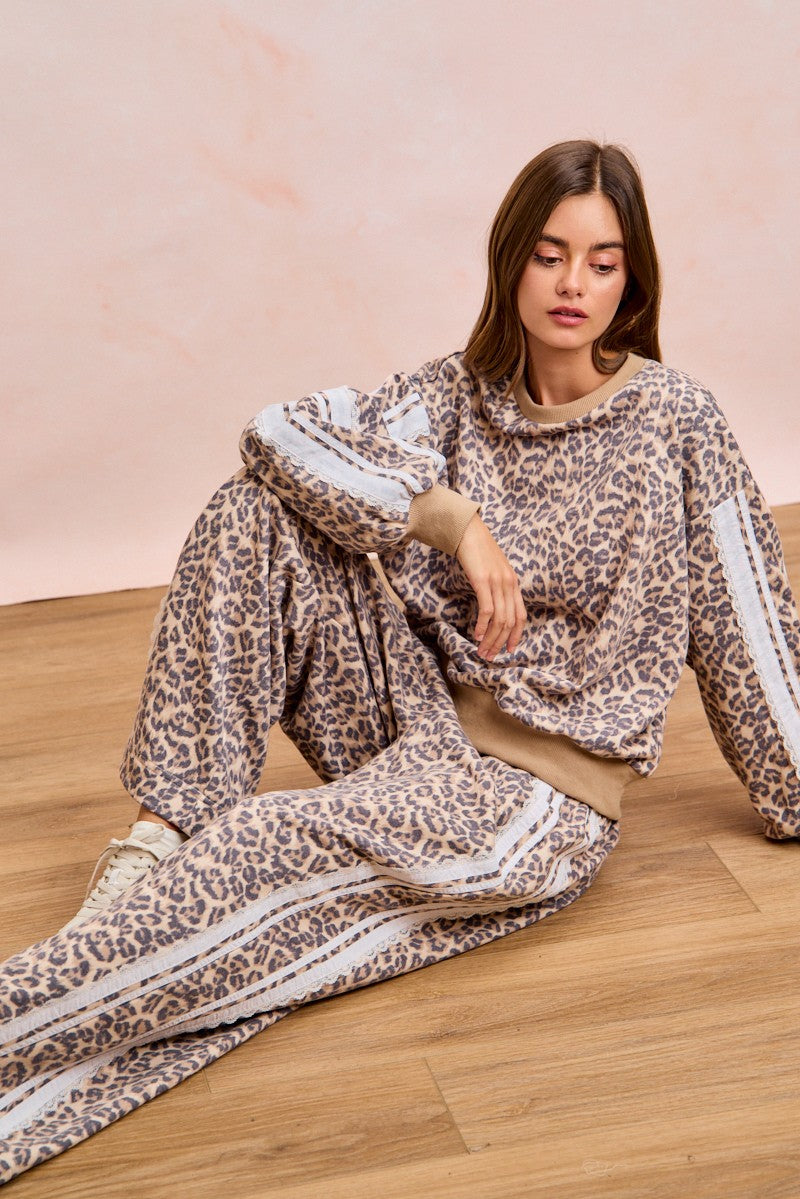 Leopard Sweatshirt