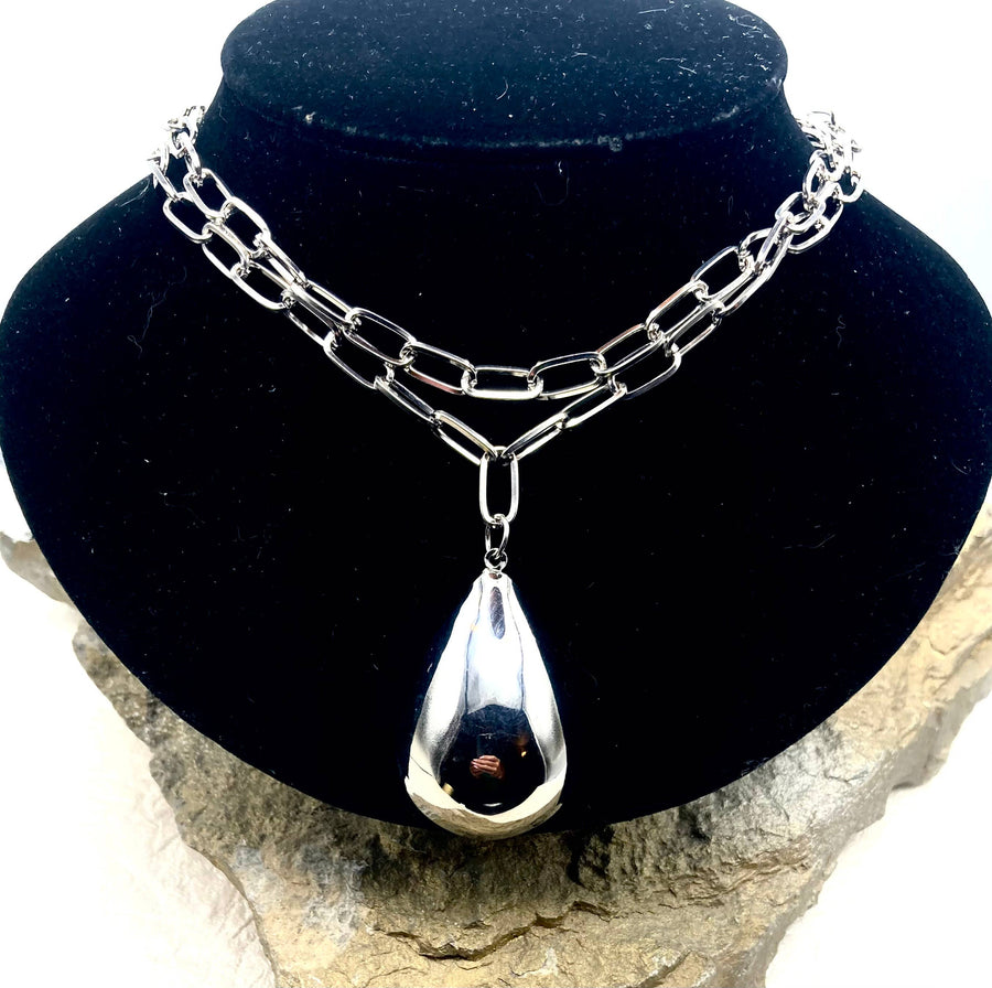 Silver Puffed Teardrop Necklace