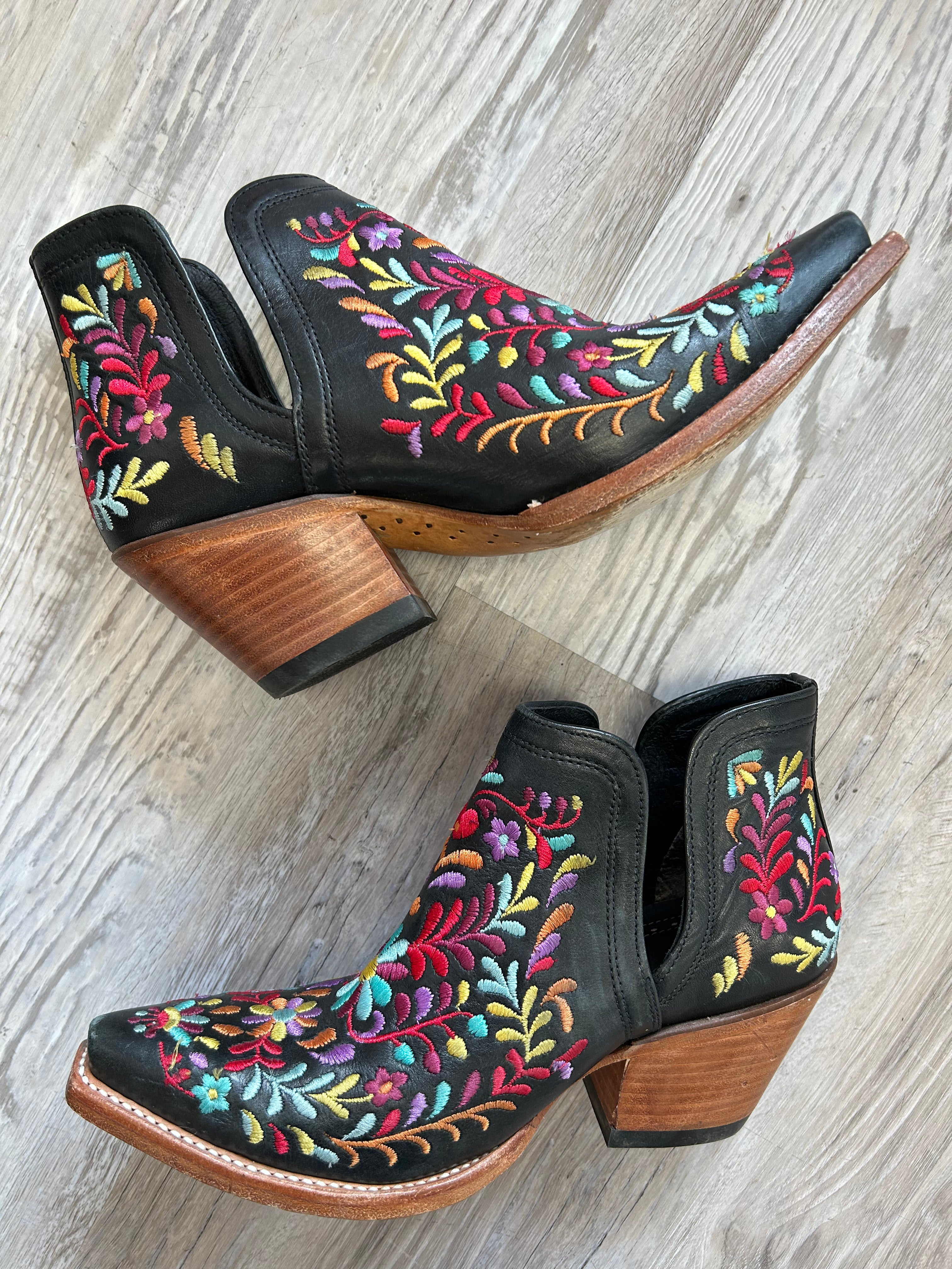 Ariat Booties 8