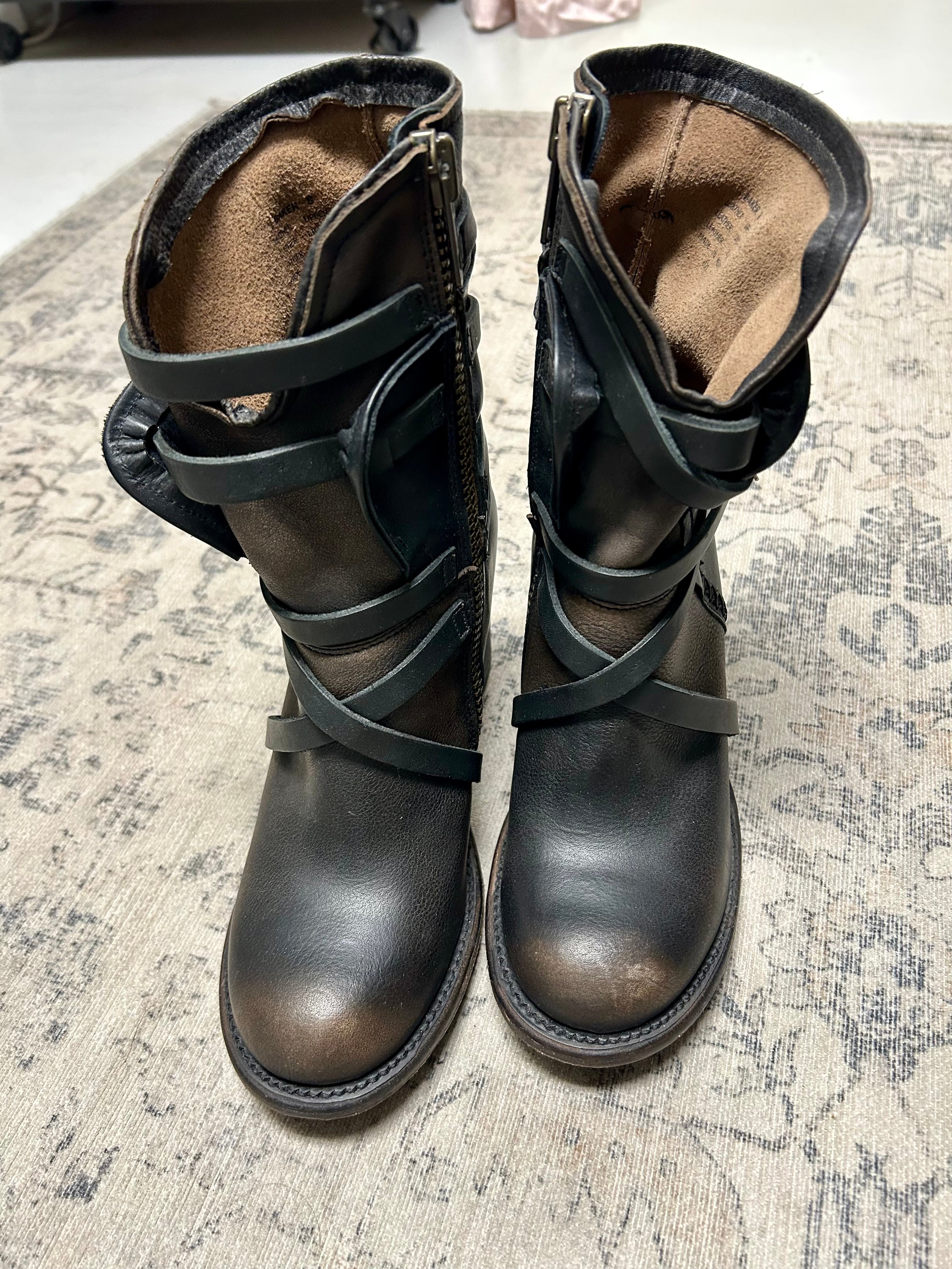 Freebird Boots 8