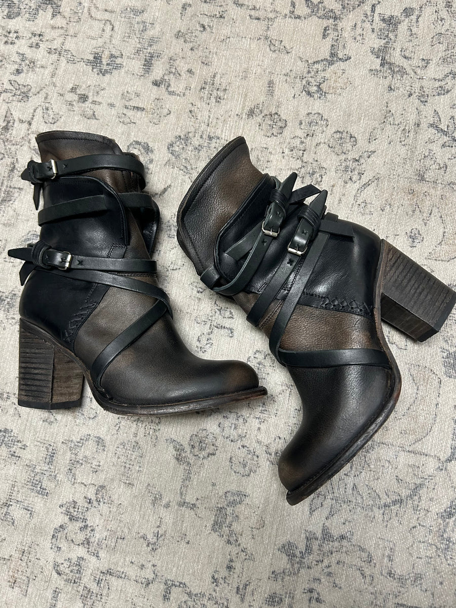 Freebird Boots 8