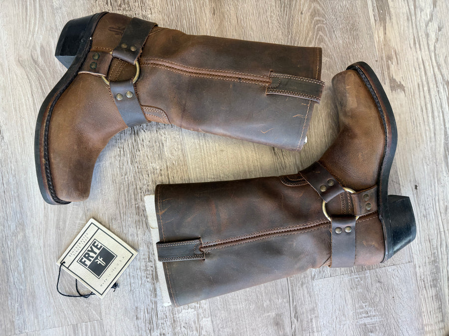 Brown Consign Frye Boots, 6.5