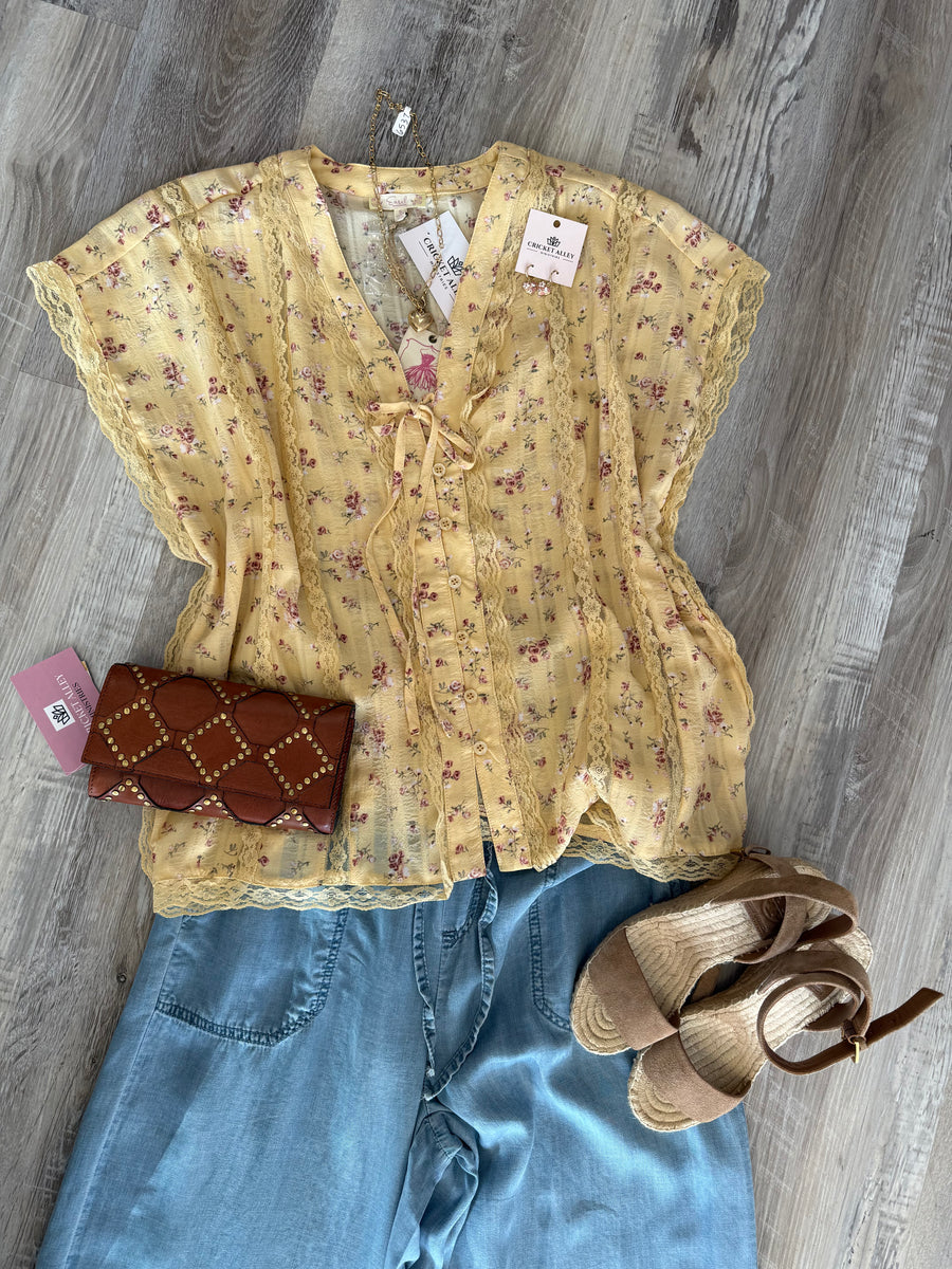 Dainty Floral Top