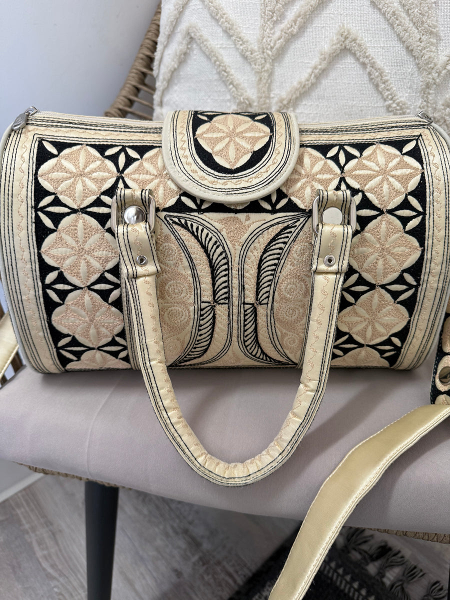 Blk/Ivory Consign Banda Bag