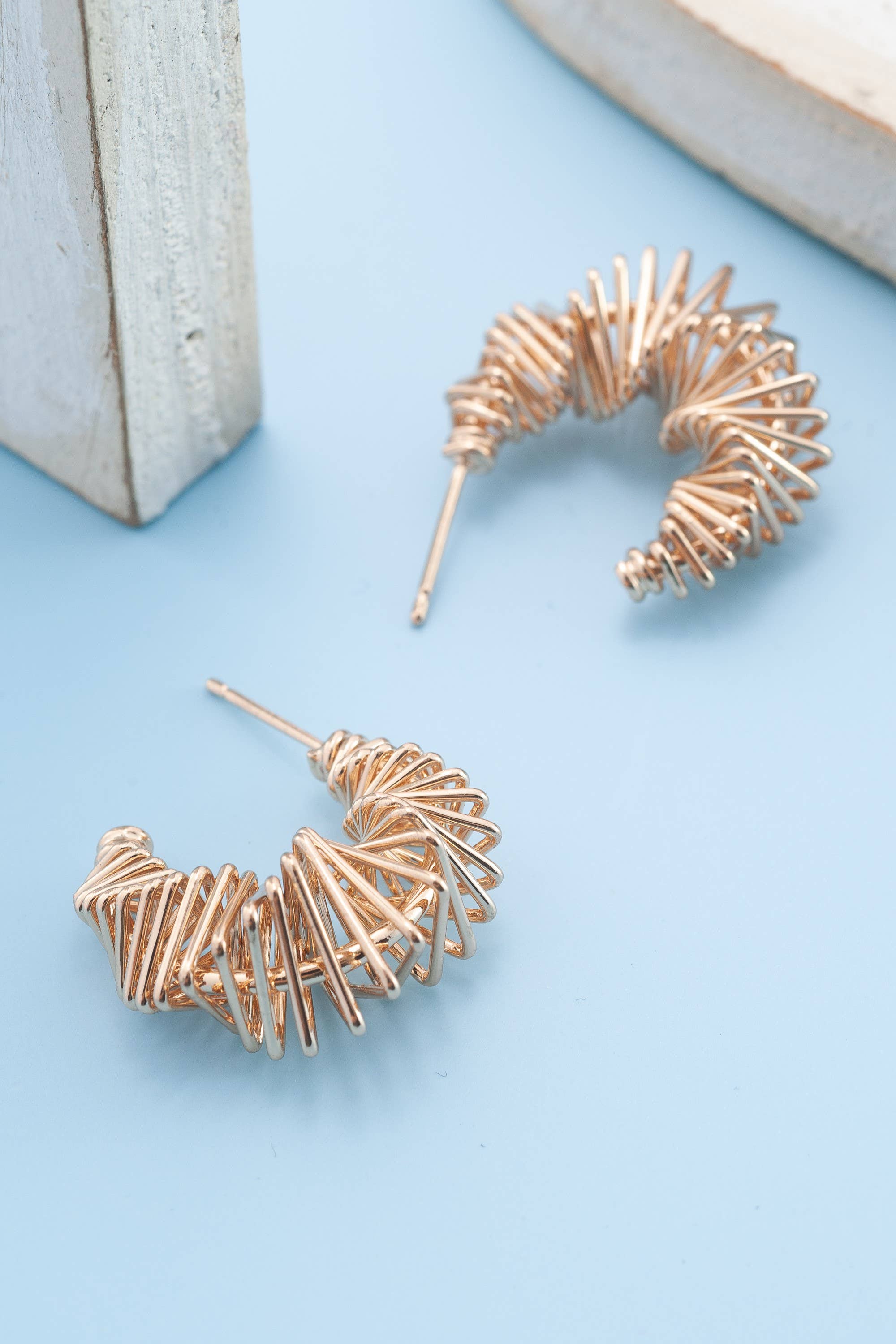 3D GEOMETRIC DIMENSIONAL HOOP EARRINGS